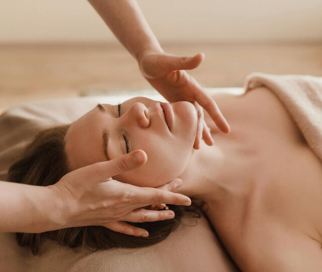 Triggerpunktmassage in Idstein – gezielte Schmerzbehandlung bei Muskelverspannungen in der Praxis Rohrbach